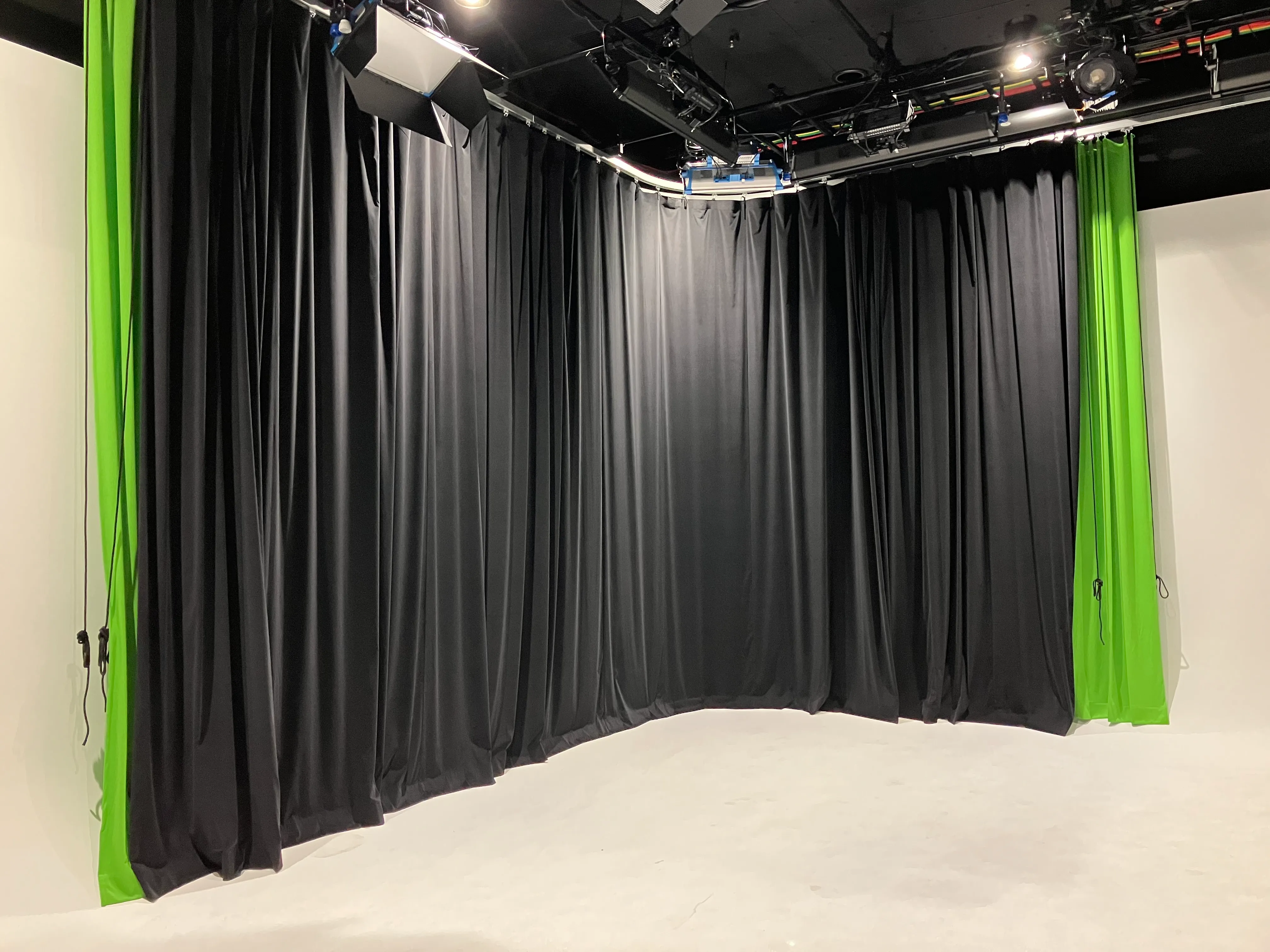 GMOサムライスタジオ 渋谷 4F STUDIO B ホリゾント